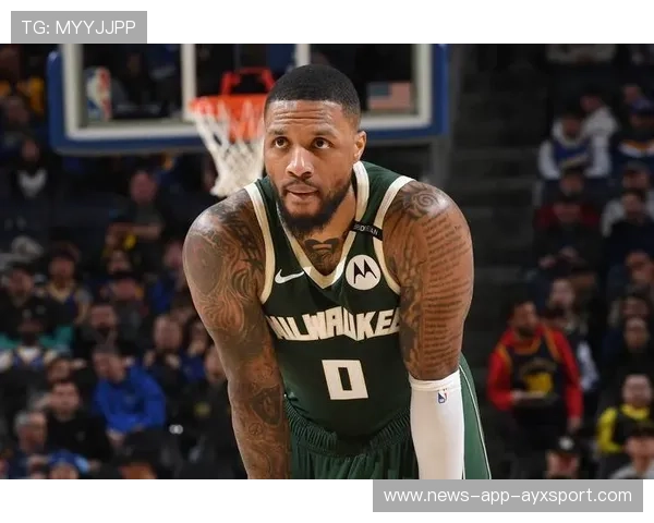 利拉德压哨三分打出亮点,密尔沃基气势升腾 利拉德压哨三分打出亮点,密尔沃基气势升腾