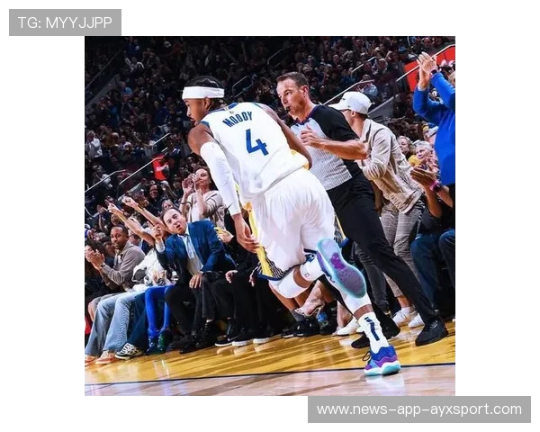 布克终场前连续三分,太阳主场再迎胜利 布克终场前连续三分,太阳主场再迎胜利