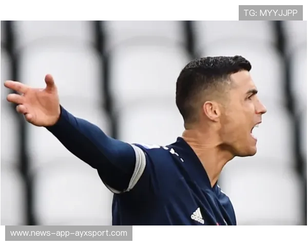 佩德里禁区内摆脱转身抽射干脆利落