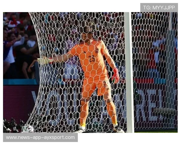 佩德里一脚斜传拆解对手防线